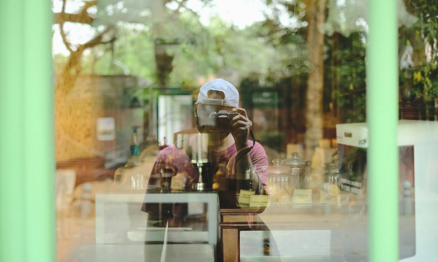 Творческий процесс съёмки в студии